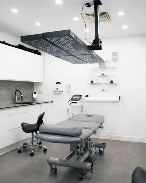 professional massage table in the recovery row clinic in nottingham